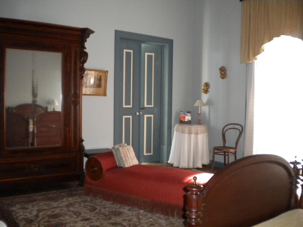 Casa Dos Vargos Bed and Breakfast Torres Novas Buitenkant foto